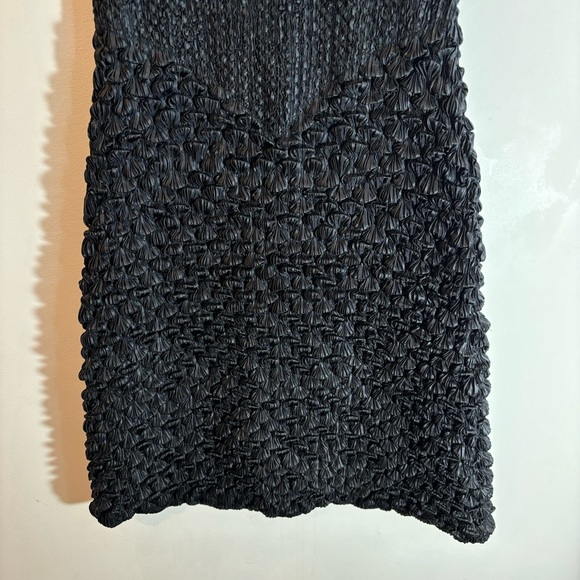 DRESS Sz M Turtle Neck Popcorn Style Little Black Dress Lined Lace - Picture 9 of 11